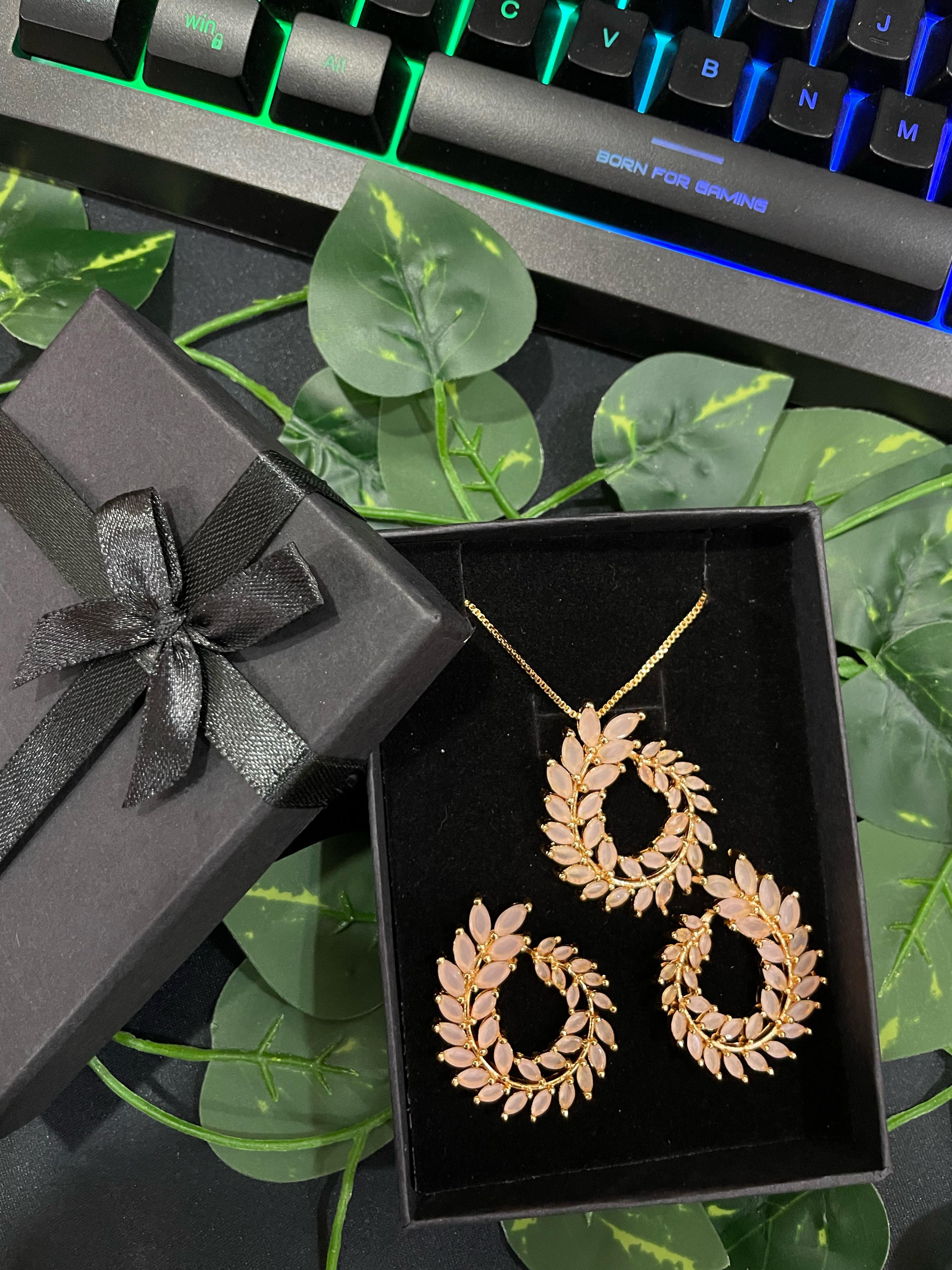 JEWELRY ITEMS