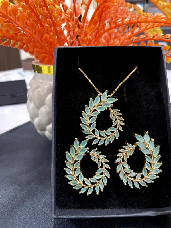 Opal Swirl Jewelry Set