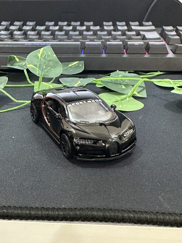 BUGGATI CAR MODEL METAL DUMY